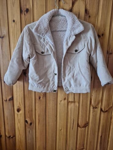 детские вещи из плюшевой пряжи: Uşaq üçün qısa kəsimli korduroy gödəkçə. - Rəng: açıq bej. - — 1