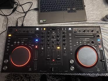 pioner dj: Pioneer DDJ-S1 DJ Controller - 2 kanallı, 4 deck idarəetmə imkanı - — 1