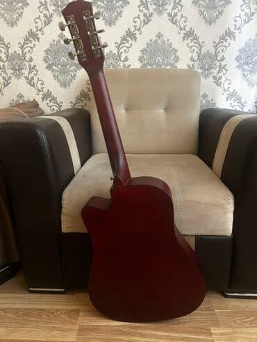 qarmon kəməri: Akustik gitara, 6 sim — 2