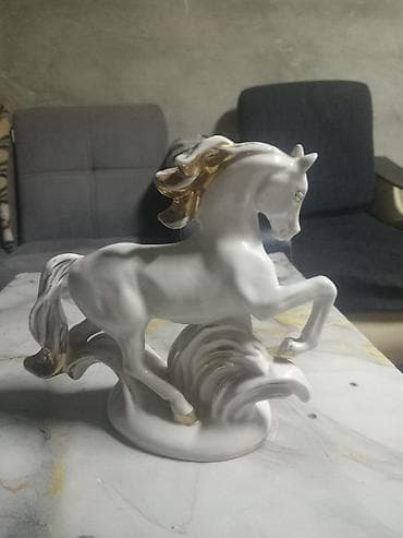 Fiqur, Keramika, rəng - Ağ