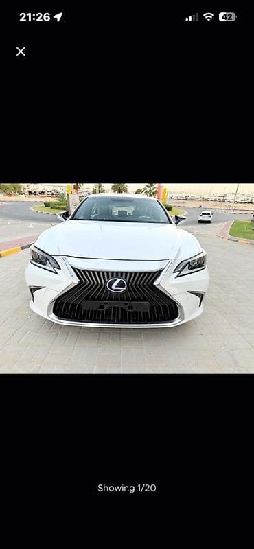 Lexus ES – ağ rəngli sedan - Marka/model: Lexus ES (son nəsil dizayn