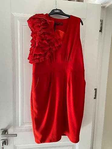 Sassafona platya teze kimi 1 defe geyilib. 500 e alınıb öz butikinnen