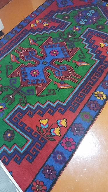 Əl toxuması xalça - Naxış: Qədim Qafqaz/Oğuz motivləri, mərkəzdə lalafo.az -da Əl toxuması xalça - Naxış: Qədim Qafqaz/Oğuz motivləri, mərkəzdə