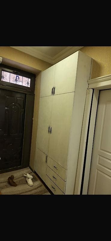 sifonér: Dolab
95azn
Bineqedi 7527 leli — 1