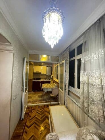 8 ci mikrorayon 3 otaqli evler: Bakı, 3 otaqlı, Köhnə tikili, 80 kv. m — 10