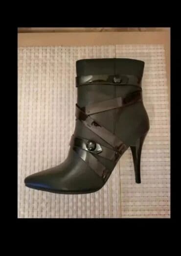 угги на платформе: Ölçü: 39.5, rəng - Qara, Yeni — 1