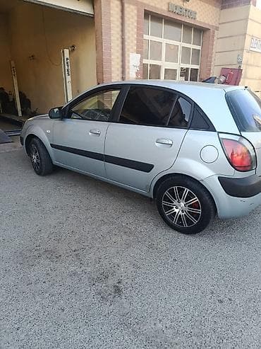 4 bolt disklər satılır.Təkərlər yenidir.Barter mümkündür üstündə pul