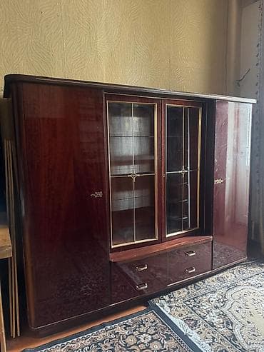 mebel alan usta: İkinəfərlik çarpayı, Dolab, Malayziya, İşlənmiş — 5