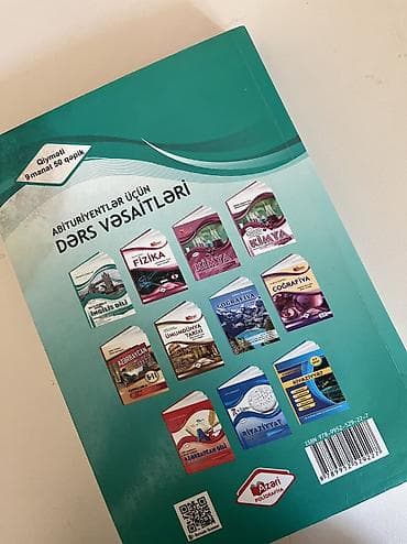 İngilis dili qayda(Gülnarə Umudova)
Qiymət;4azn
Yaxşı vəziyyətdədir — 2