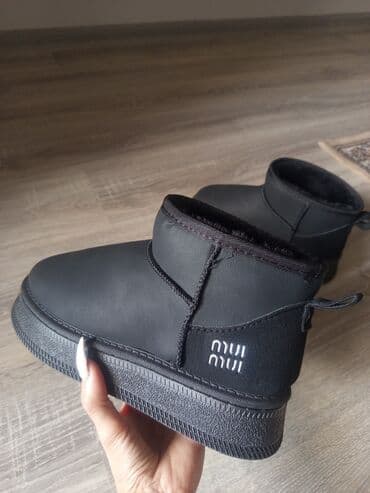 Uqqilər, Ölçü: 36, rəng - Qara, Yeni