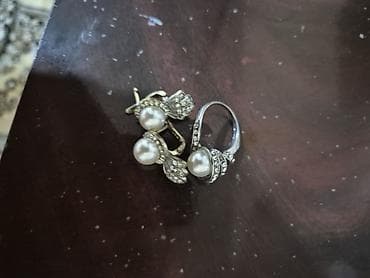 Zərif mirvari bəzək dəsti - Tərkib: gümüşü rəngli metal üzərində