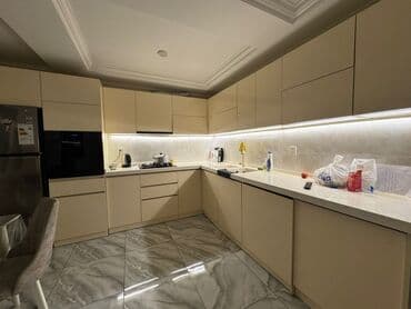 Membran mətbəx mebeli satılır 1800₼. Əla vəziyyətdədir. Üzərində moyka