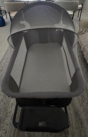 intex matras: Oğlan və qız üçün, İşlənmiş, Dördbucaq, Beşik, Matras ilə, Yellənmə mexanizmsiz — 2