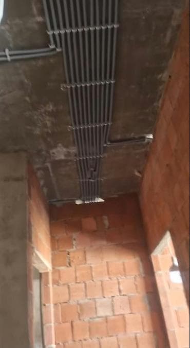 tavan ustası: **Başlıq:** Peşəkar elektrik işləri və müasir işıqlandırma — 6