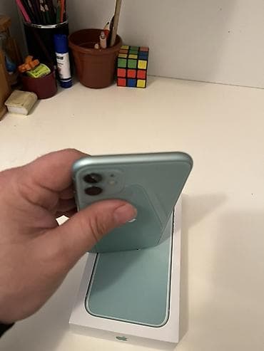 iphone ekra: IPhone 11, Yaşıl, Face ID — 3