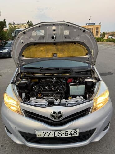 220 mator: Toyota Vitz: 1.3 l | 2012 il Hetçbek — 13
