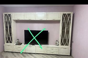 İşlənmiş, Düz TV altlığı, Polkalı