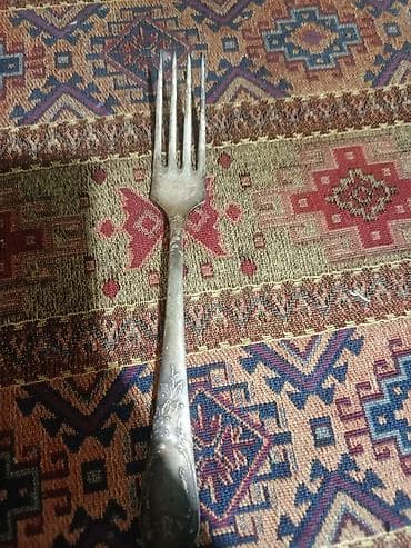 Столовые приборы: Məhsul: Antik dekorlu süfrə çəngəlləri dəsti Təsvir: - 12 ədəd süfrə — 3