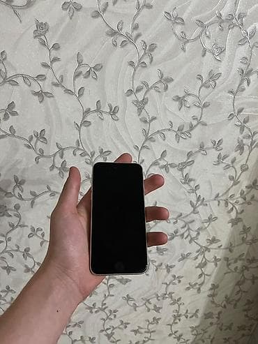 apple se 4: IPhone SE 2022, Ağ, Barmaq izi — 2