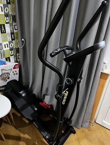 FERRO eliptik trenajor - çoxfunksiyalı LCD konsol: vaxt (TIME), sürət — 6