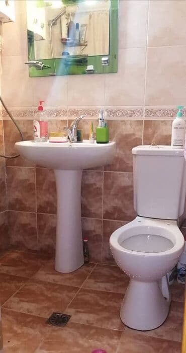 lənd kuruzer ucun led işıq lupası hardan tapmaq olar: Bakı, 2 otaqlı, Köhnə tikili, m. Memar Əcəmi, 50 kv. m — 15