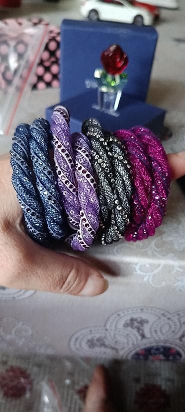 Swarovski Cristaldust Twist qolbağı original - Rənglər: tünd göy