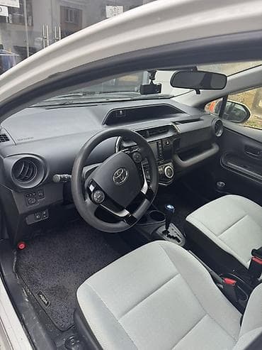 Toyota Aqua: 1.5 l | 2020 il Hetçbek — 6