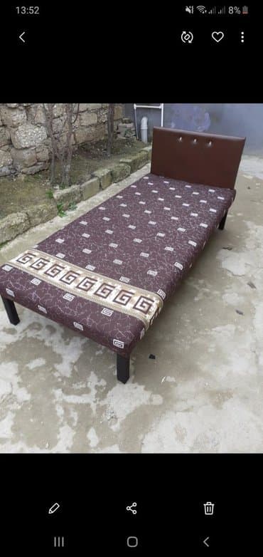 Kravat
Taza hazırı var 
Çatdırılma münasib qiymata