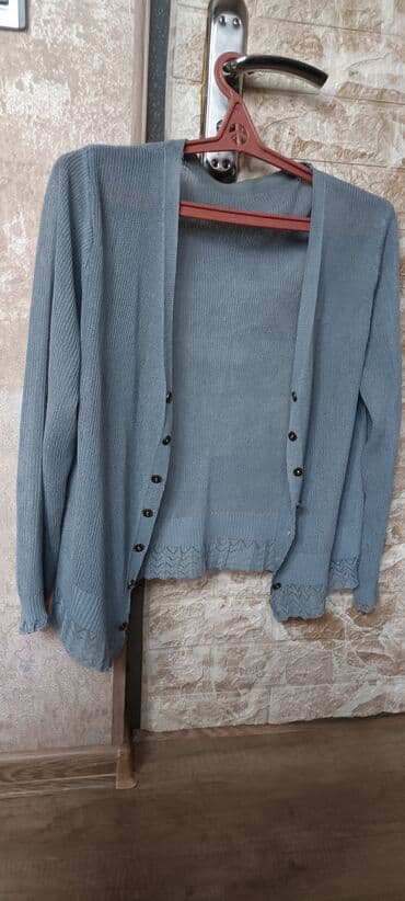 jaket toxumaq: Mavi-boz rəngdə nazik toxuma qadın kardiqanı. - Açıq önlü dizayn — 1