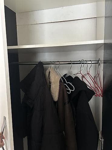 maqnitli qapi toru: İşlənmiş, 3 qapılı, Ağ, Digər material, Açılan, Düz dolab — 2