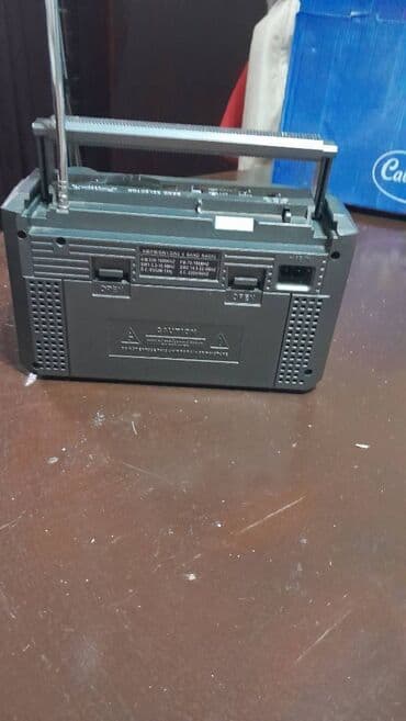 куплю радиодетали дорого: Radio batareyanan işləyir — 2