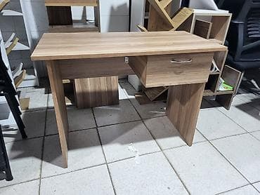 stol ustul: Yeni, İşçi üçün, Kvadrat masa — 2
