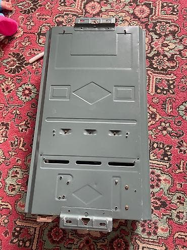 qizdirici krant: Bosch qaz su qızdırıcısı (divar tipli) - Ön panel: qara şüşəli — 3