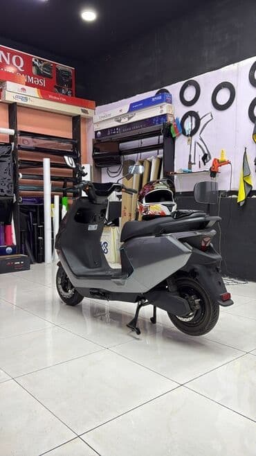 polad moped: Elektrik skuter – şəhər içi rahat və səssiz hərəkət üçün — 2