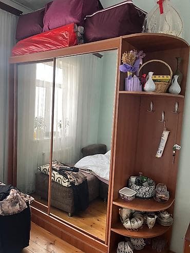 inşa mövzuları: İşlənmiş, 2 qapılı, Siyirməli, Qəhvəyi, Taxta, Kupe, Düz dolab — 4