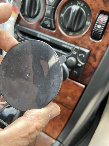 шины 13: Nokia telefonu ücün.Maşin aksesuarı.Tazadir.2 adadir. biri 13 azn — 8