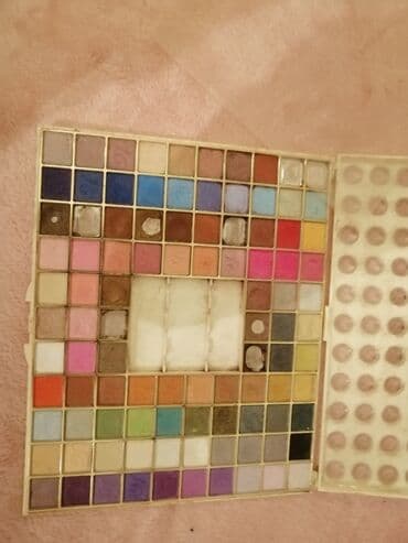 Göz kölgələri lalafo.az -da Göz kölgələri