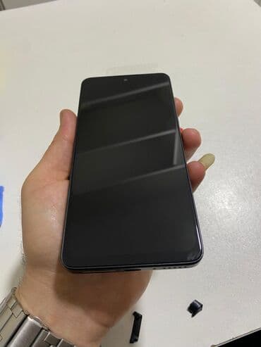 redmi not 10 c: Redmi not 13 smartfon - Arxa kamera: 108 MP əsas kamera (üçlü modul — 3