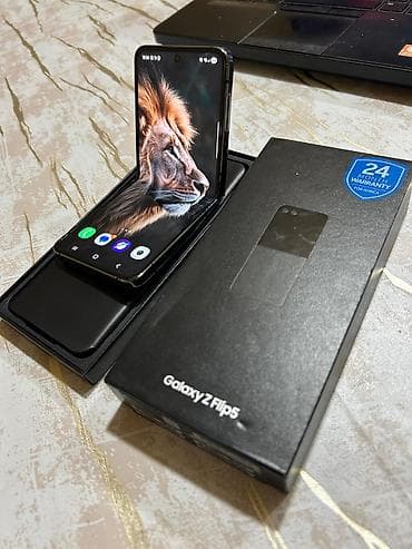 kamera internetsiz: Samsung Galaxy Z Flip 5, rəng - Qara, Zəmanət — 1