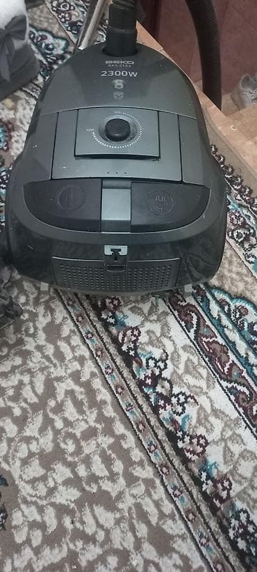 sərt disk: Beko BKS 2123 tozsoran - Güc: 2300W – güclü və sabit sorucu — 2