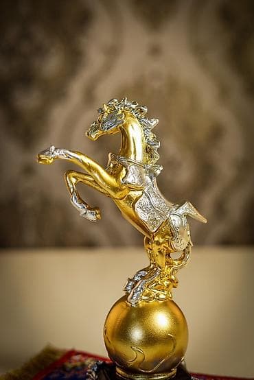 at figurları: Fiqur, rəng - Qızılı — 6
