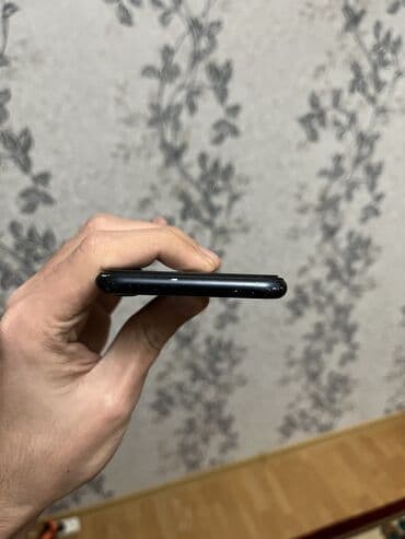 euromax 2020: IPhone SE 2020, 64 GB, Qara, Barmaq izi — 9