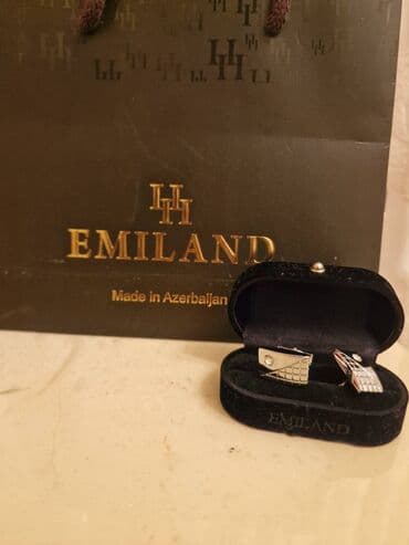 bijuterya: Emilendden alinib 120manatdan endirimle 80 manata .hec iwlenmeyib — 2