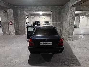 tap az traktor 892: Mercedes-Benz 220: 2.2 l | 1995 il Sedan — 2