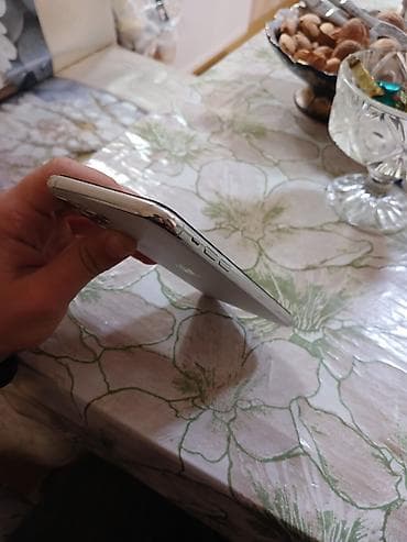 iphone 7 nausnik: IPhone 11 Pro Max, 512 GB, Ağ, Face ID — 2