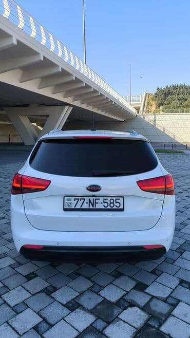 faizsiz kreditlə maşın: Kia Ceed: 1.6 l | — 5