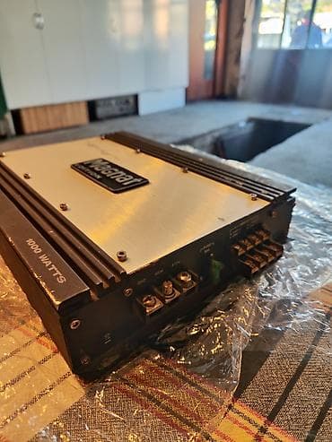 usilitel: Magnat Edition Four avtomobil gücləndiricisi - Güc: 1000 Watts — 2