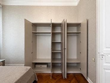 Mənzillər: İcarəyə verilir 2 otaqlı köhnə tikili 80 m², Sahil m. Kateqoriya — 8