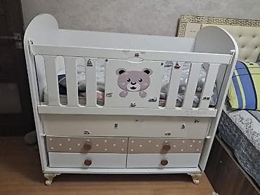 Oğlan və qız üçün, Dördbucaq, Beşik, Dəstsiz, Matrassız, Yellənmə mexanizmsiz
