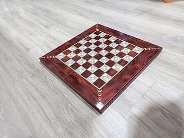 Şahmatlar: Sahmat ve nerd.ikisi birinde.yeni.karobkada.iki olcu var.balaca olcu — 3